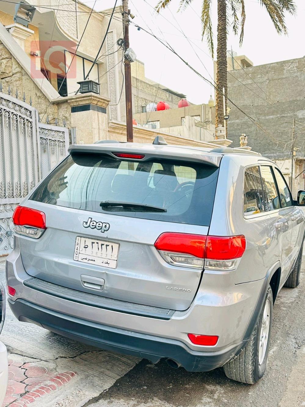 جیپ گراند شیرۆکی